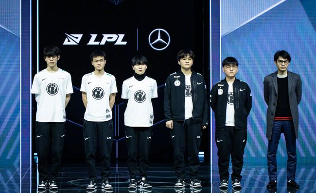 他签约的重 他签约的重